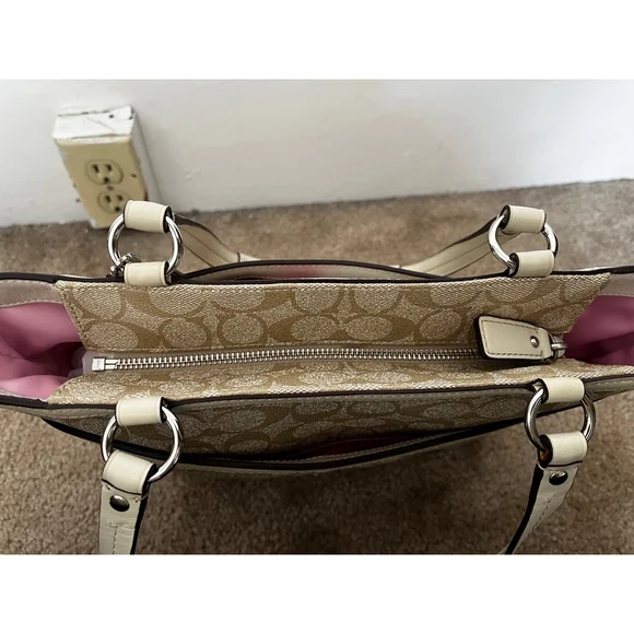 Coach Chelsea Leather Signature Heritage Logo Stripe Pink Beige Tote Bag - Picture 9 of 16